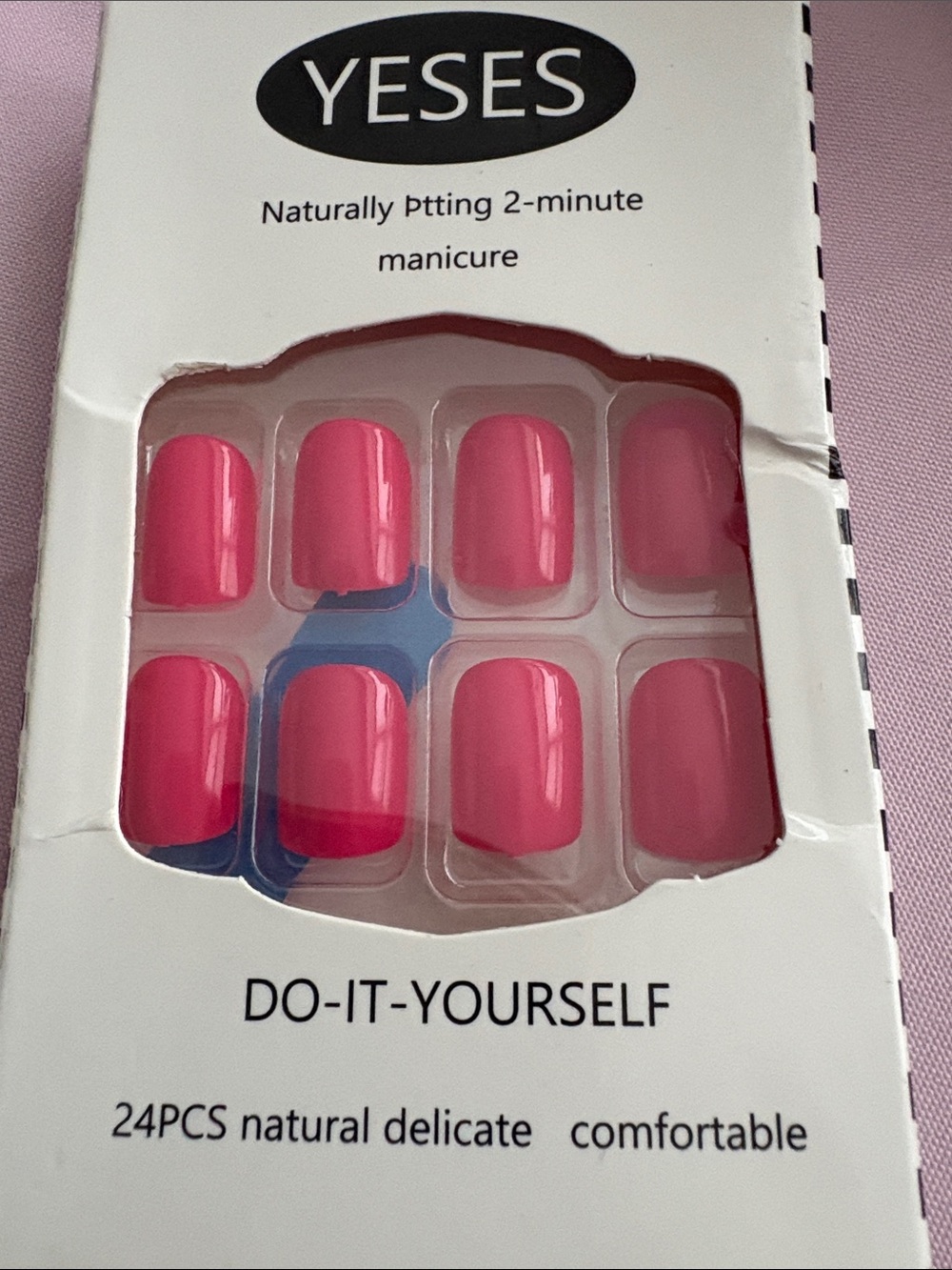 Press-On Manicure Kit - Pink Short (24 pcs)